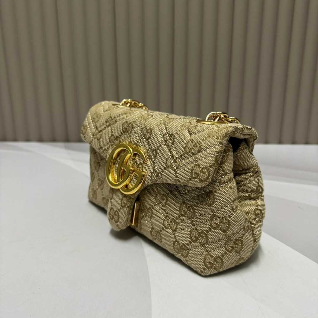 gucci marmont,сумки гуччи женские,сумки гуччи,сумка через плечо gucci,gucci сумка