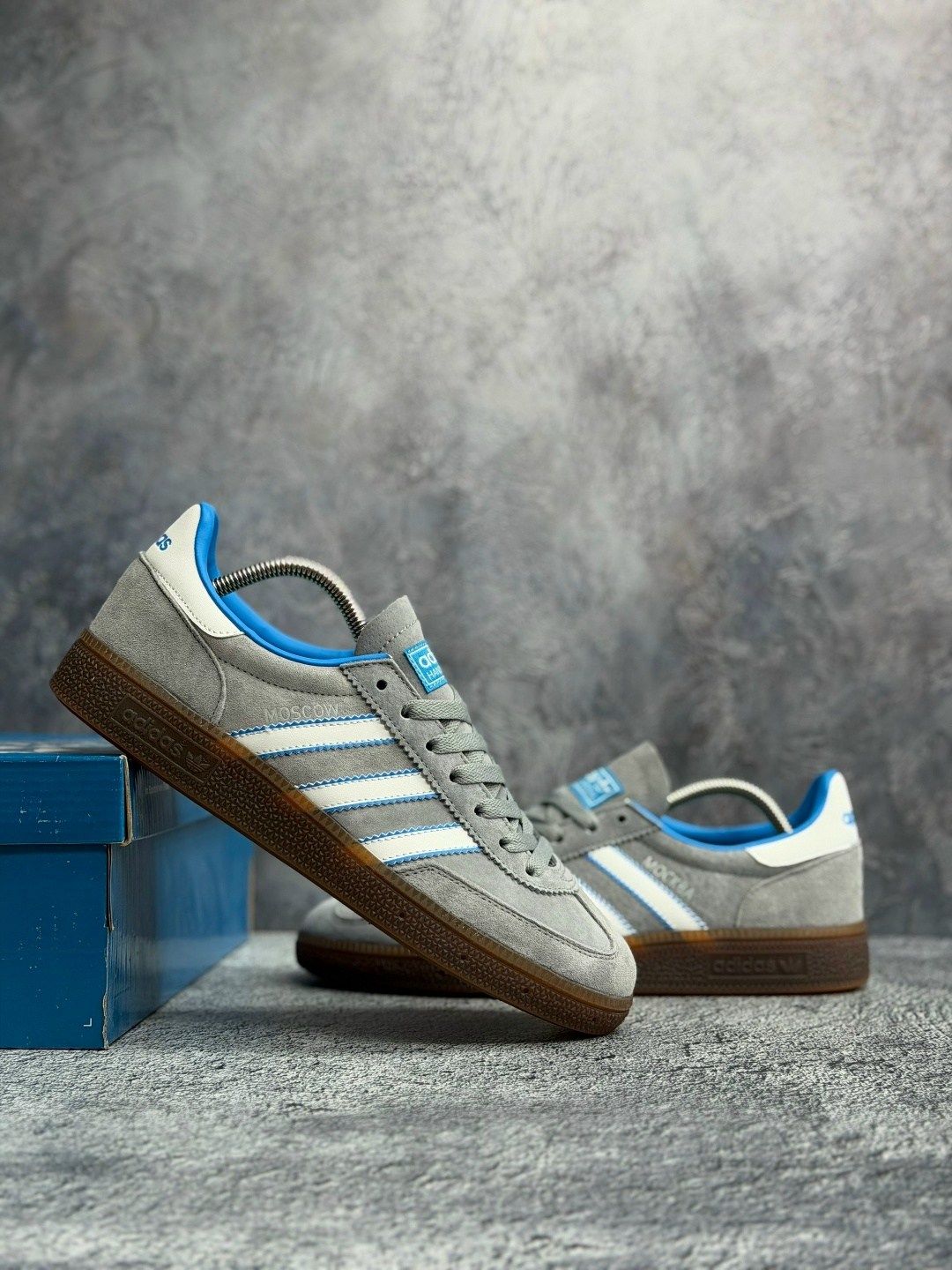 кроссовки adidas spezial,кроссовки adidas handball spezial,кроссовки adidas originals handball spezial,adidas originals handball spezial,adidas moscow кроссовки spezial