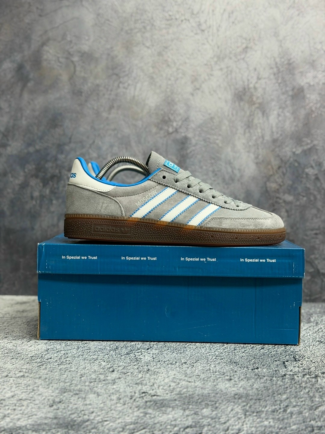 кроссовки adidas spezial,кроссовки adidas handball spezial,кроссовки adidas originals handball spezial,adidas originals handball spezial,adidas moscow кроссовки spezial