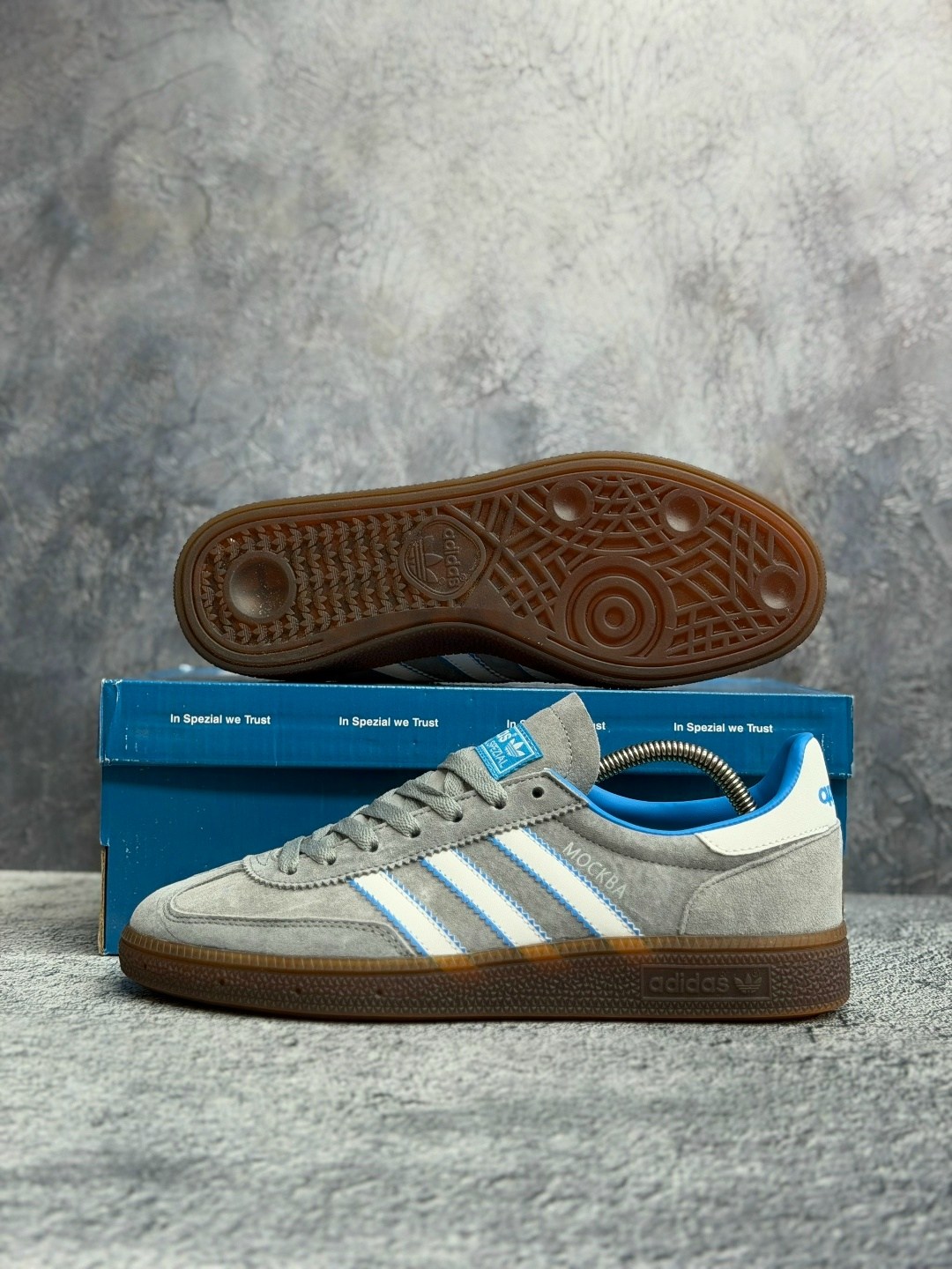 кроссовки adidas spezial,кроссовки adidas handball spezial,кроссовки adidas originals handball spezial,adidas originals handball spezial,adidas moscow кроссовки spezial