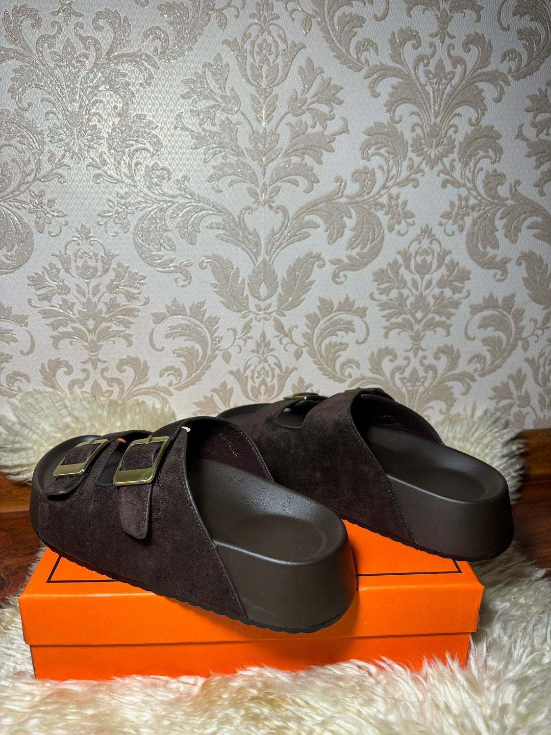 шлепанцы hermes,шлепки hermes,,модные шлепанцы,шлепки эрмес