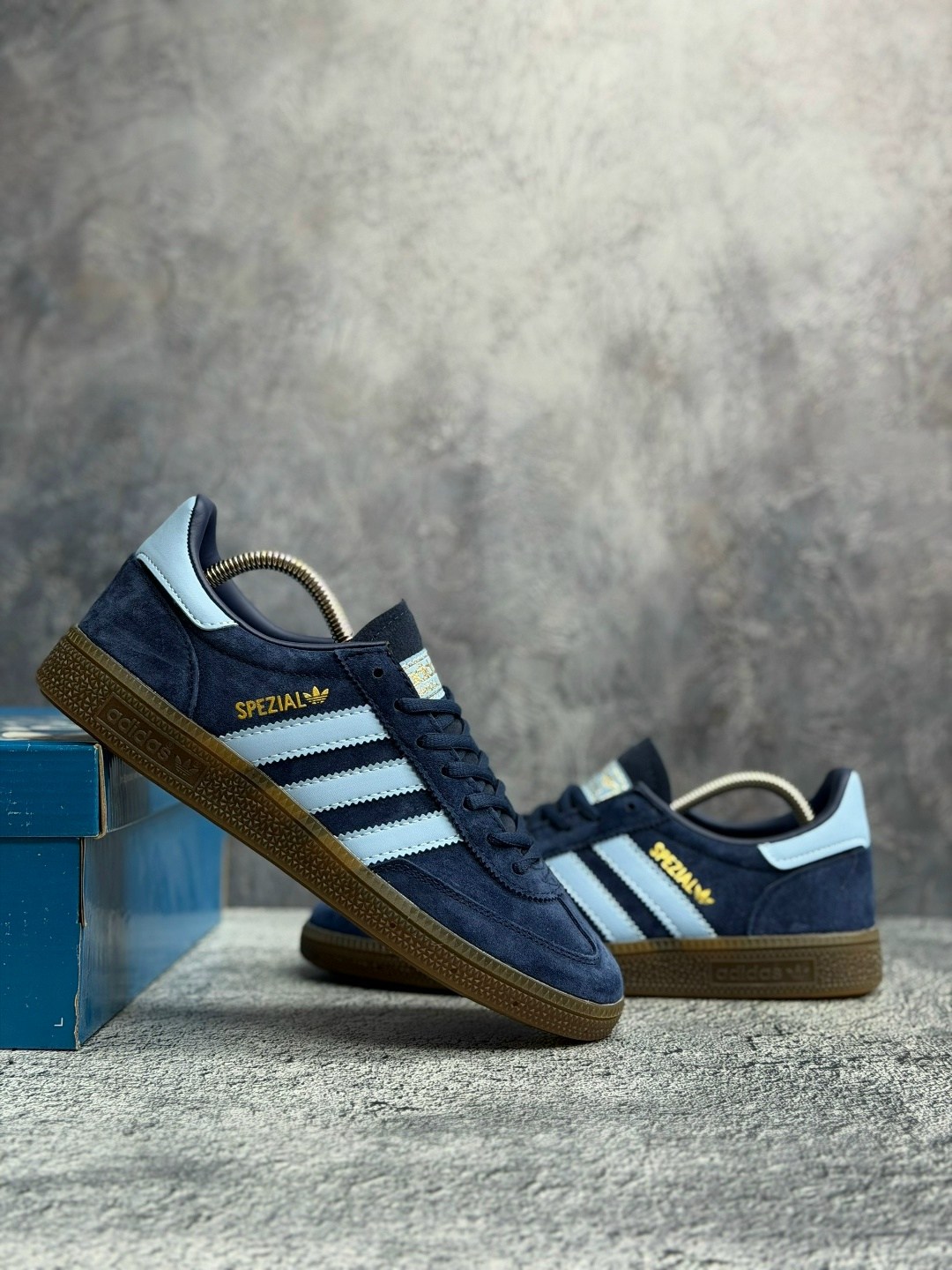 кроссовки spezial adidas,кроссовки adidas handball spezial,кроссовки adidas spezial голубые,кроссовки adidas handball spezial navy gum,кроссовки адидас spezial