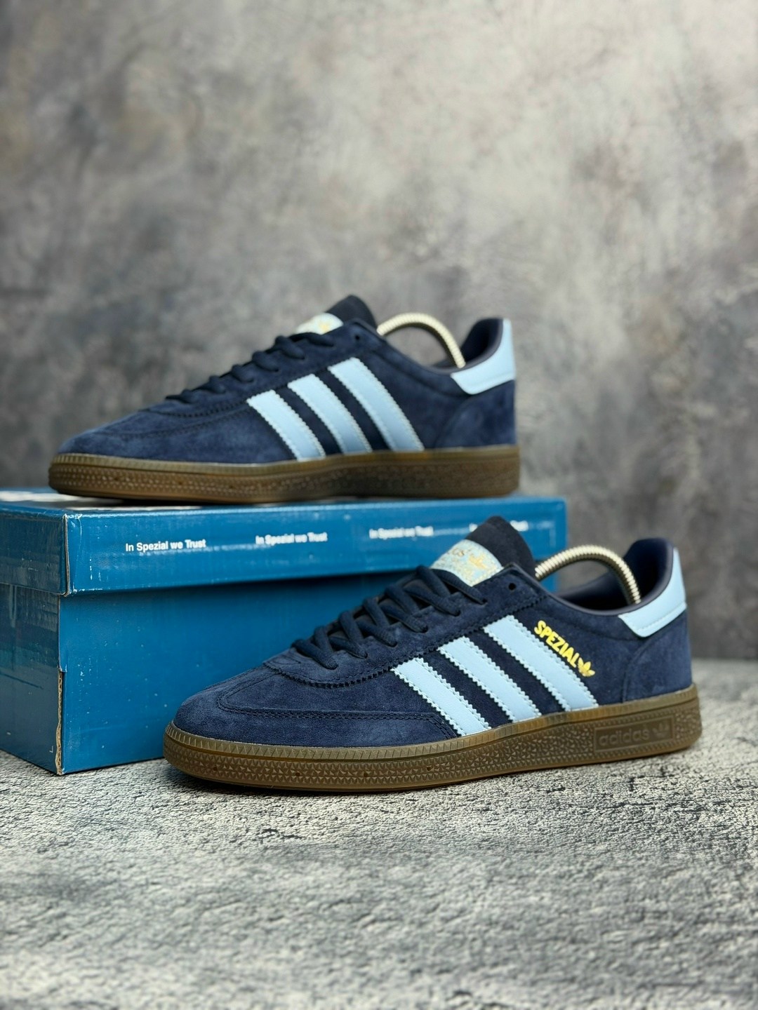 кроссовки spezial adidas,кроссовки adidas handball spezial,кроссовки adidas spezial голубые,кроссовки adidas handball spezial navy gum,кроссовки адидас spezial