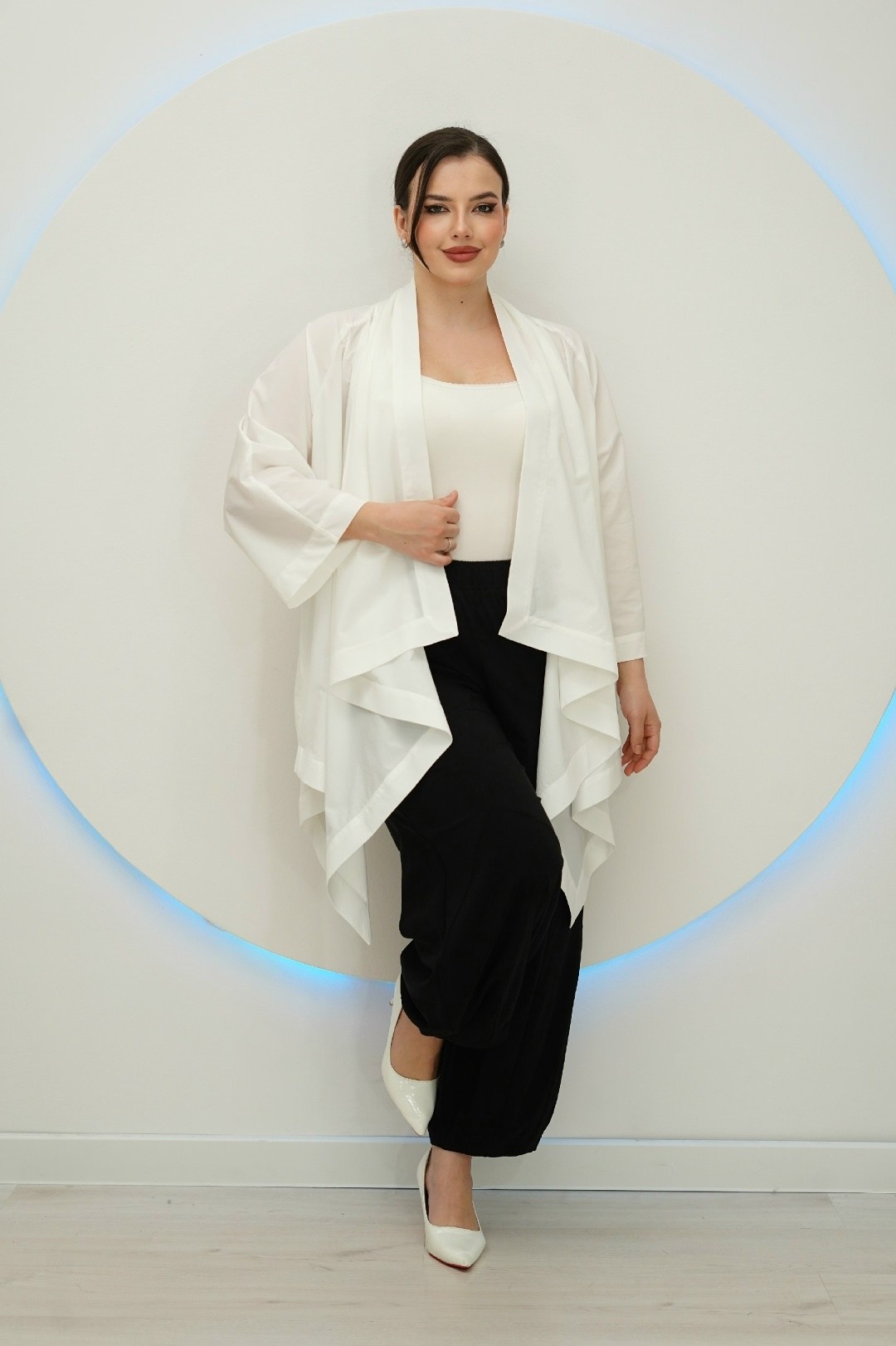 костюм michel chic 1375 черно-белый,брючный костюм мишель шик арт: 1375 черный, черно-белый,костюм брючный 1375 черный + черно-белый michel chic,женский костюм michel chic,костюм мишель шик 1375 черны