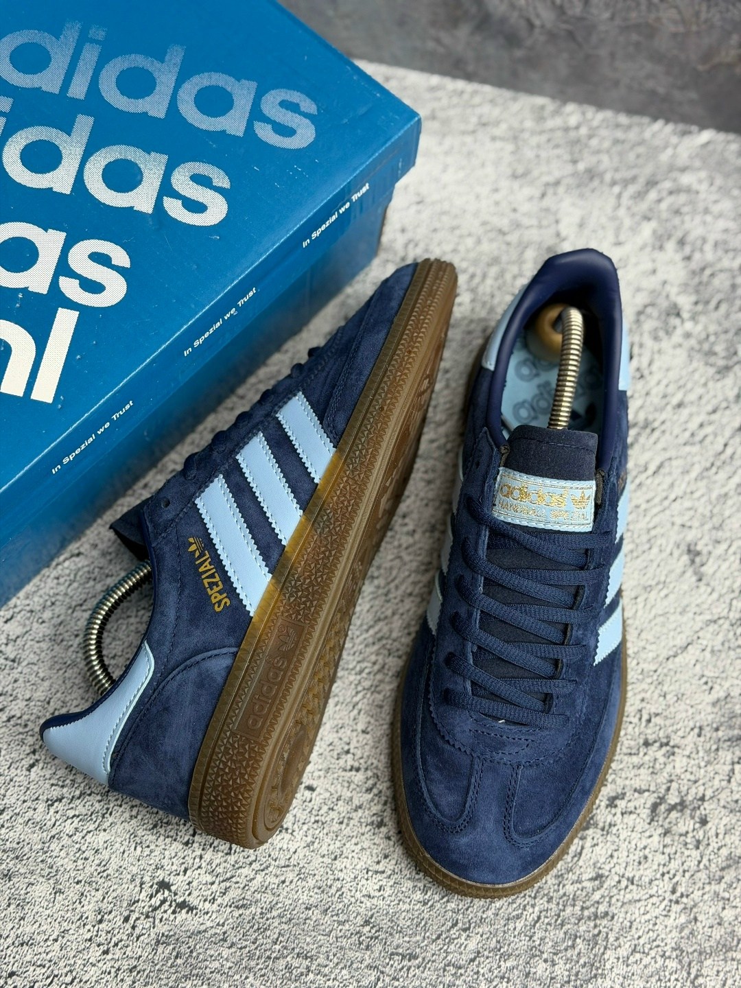 кроссовки spezial adidas,кроссовки adidas handball spezial,кроссовки adidas spezial голубые,кроссовки adidas handball spezial navy gum,кроссовки адидас spezial