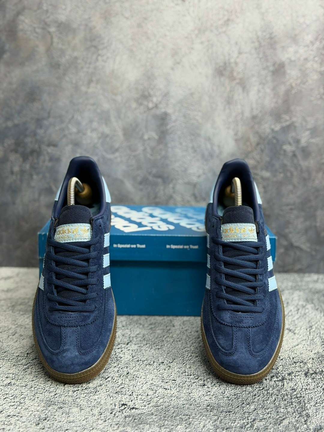 кроссовки spezial adidas,кроссовки adidas handball spezial,кроссовки adidas spezial голубые,кроссовки adidas handball spezial navy gum,кроссовки адидас spezial