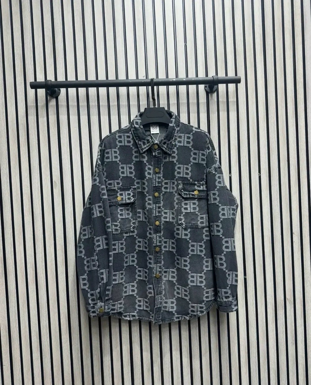 джинсовая куртка,джинсовая куртка balenciaga,куртка мужская джинсовая,куртка джинсовая louis vuitton