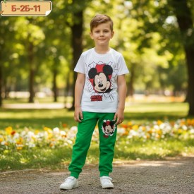 Костюм