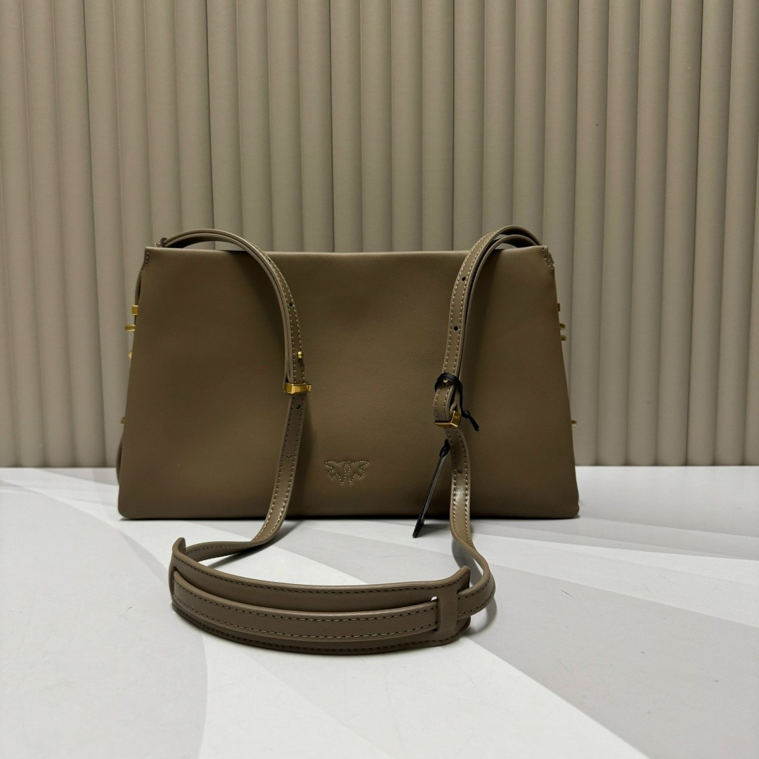 сумки pinko,сумка,женская сумка pinko,pinko сумка на плечо,сумочки