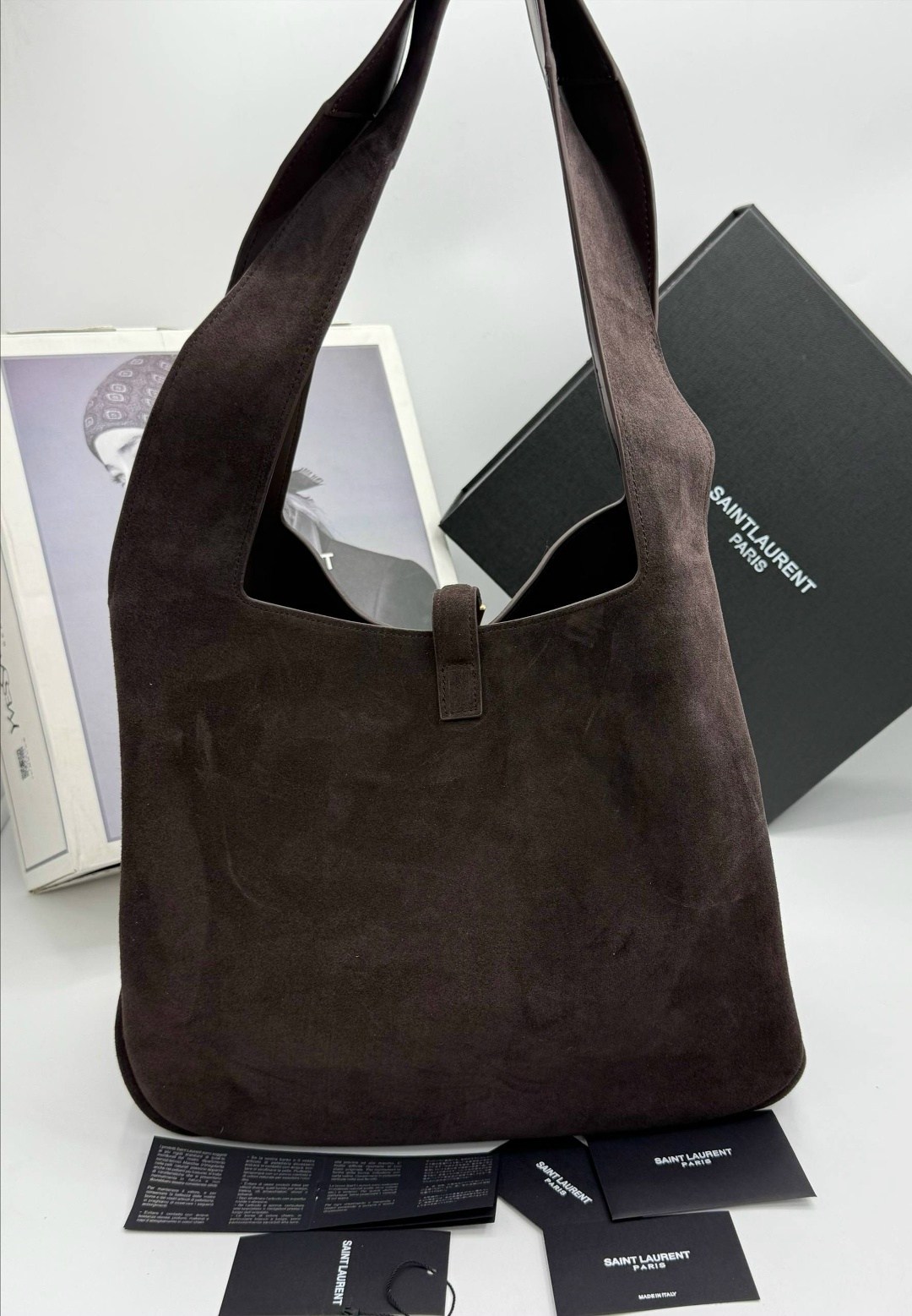 женская замшевая сумка yves saint laurent 37x29 см,сумка женская yves saint laurent тоут замшевая,кожаная сумка-хобо le 5 à 7 saint laurent коричневый,женская замшевая сумка yves saint laurent 38x26 с