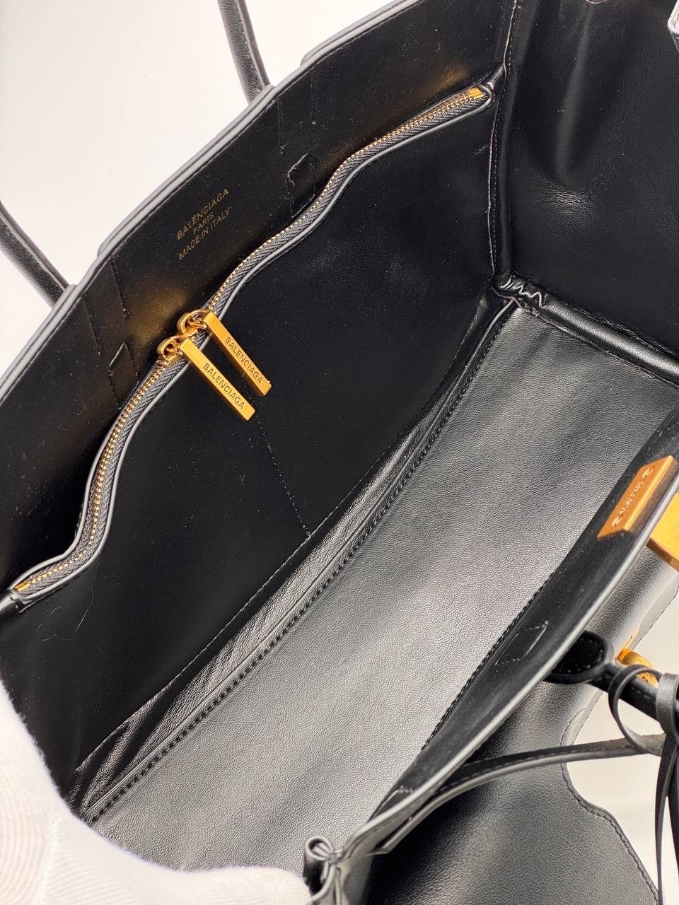 сумка balenciaga,сумка женская balenciaga,сумка,сумка натуральная кожа balenciaga,сумка баленсиага