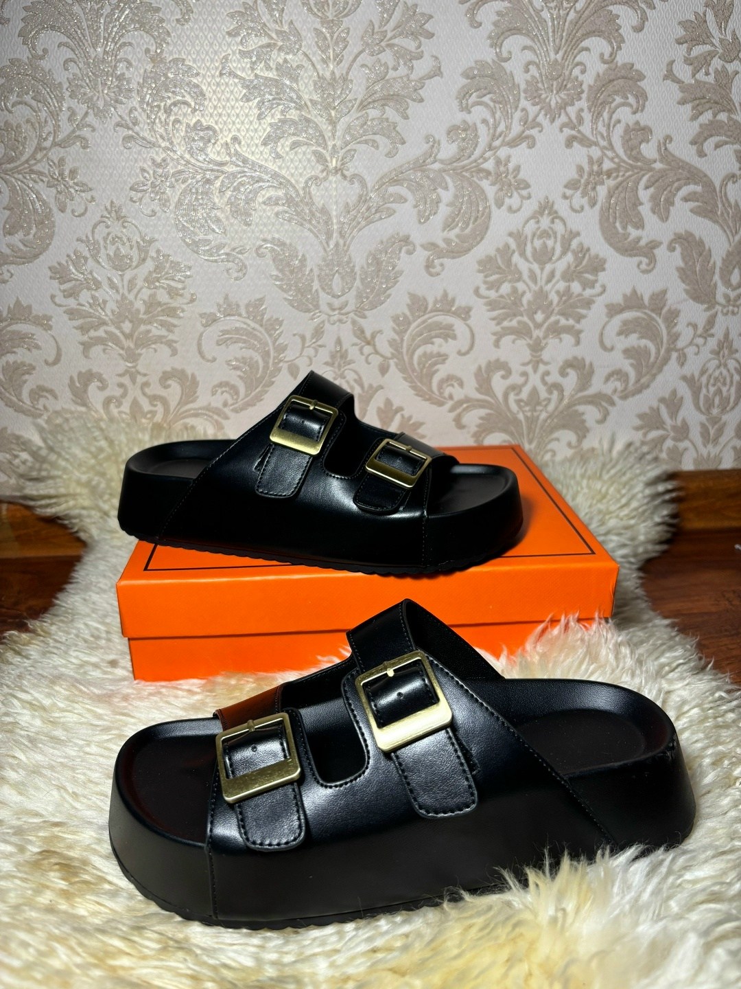 шлепанцы hermes,шлепки hermes,,модные шлепанцы,шлепки эрмес