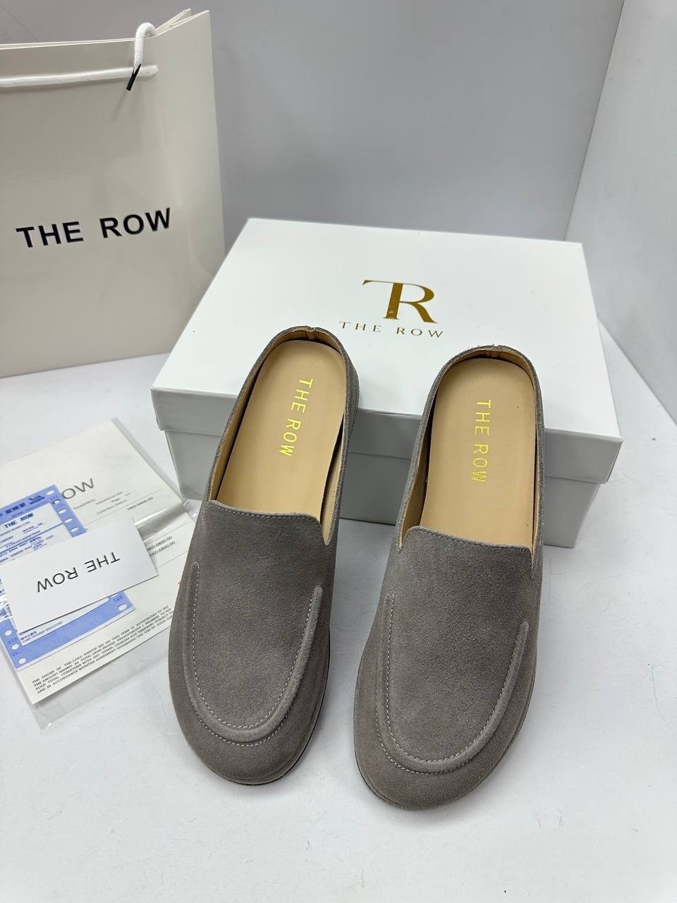 ,стильная , женская,слипоны из натуральной замши the row,мюли замшевые