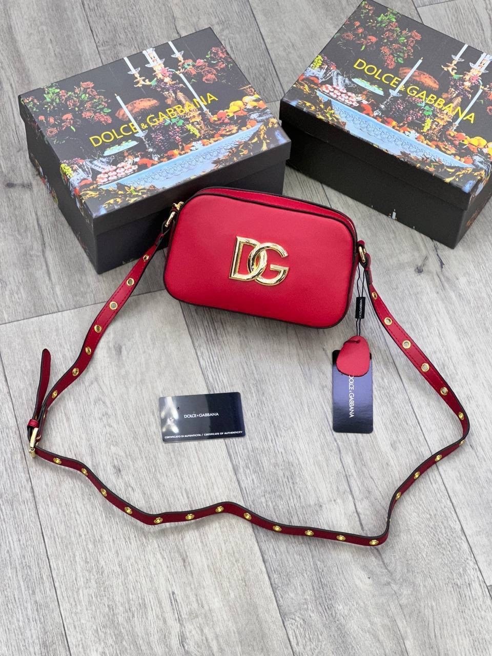 сумка dolce gabbana,сумка,кроссбоди d&g dolce&gabbana,красная женская сумка дольче габбана,сумочка