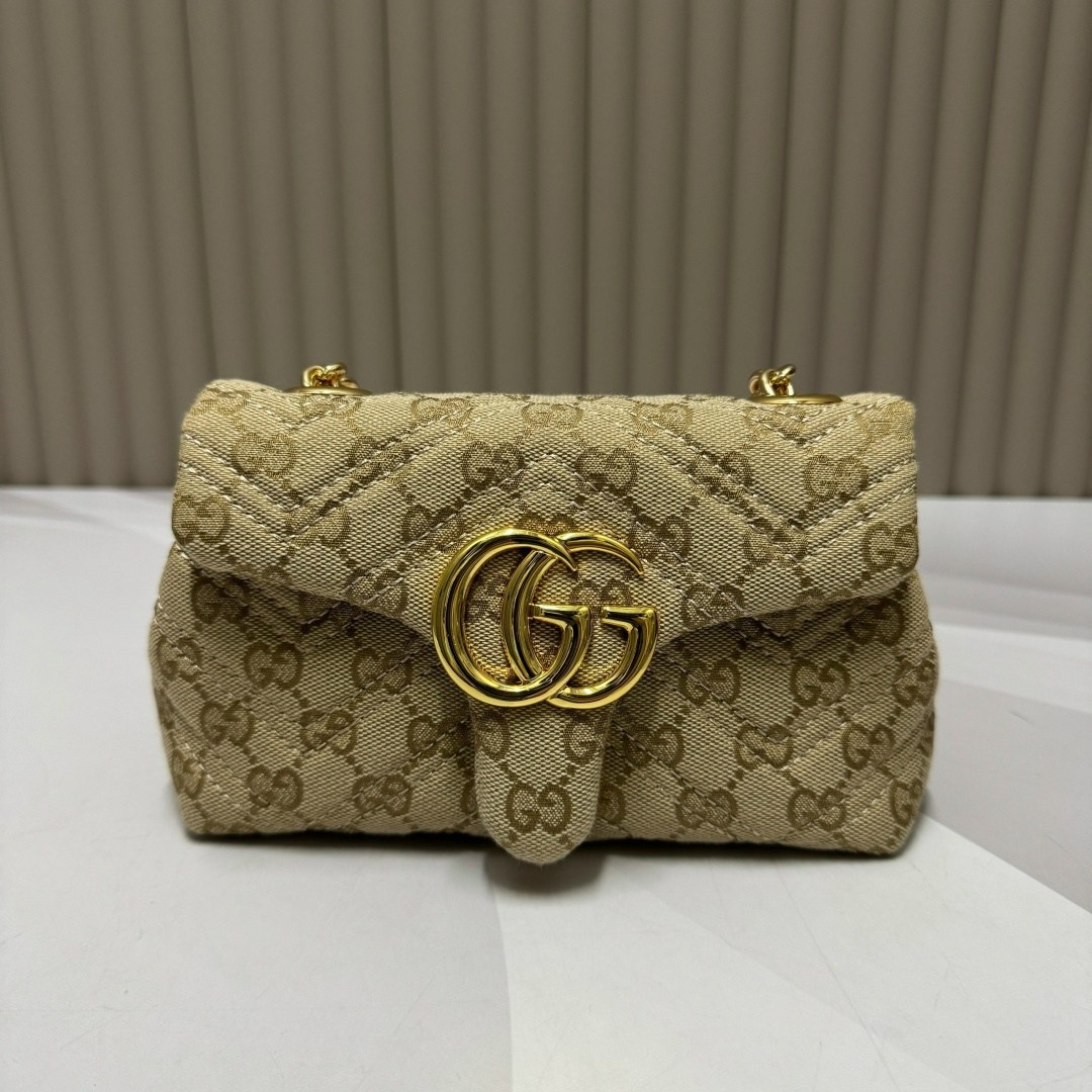 gucci marmont,сумки гуччи женские,сумки гуччи,сумка через плечо gucci,gucci сумка