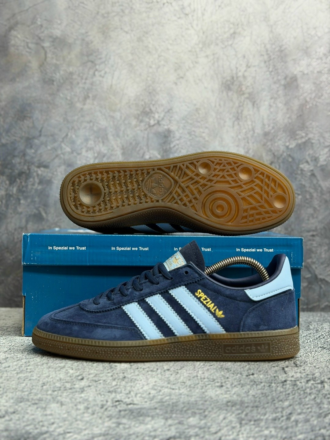 кроссовки spezial adidas,кроссовки adidas handball spezial,кроссовки adidas spezial голубые,кроссовки adidas handball spezial navy gum,кроссовки адидас spezial