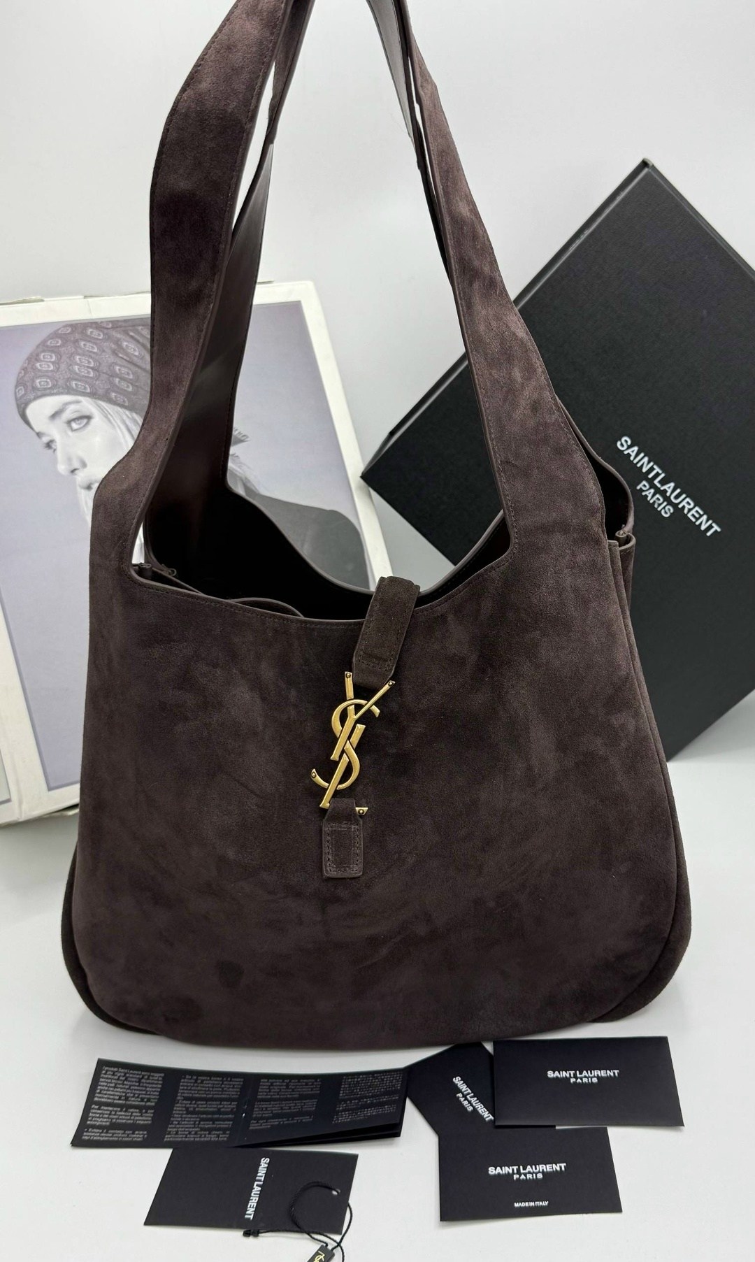 женская замшевая сумка yves saint laurent 37x29 см,сумка женская yves saint laurent тоут замшевая,кожаная сумка-хобо le 5 à 7 saint laurent коричневый,женская замшевая сумка yves saint laurent 38x26 с