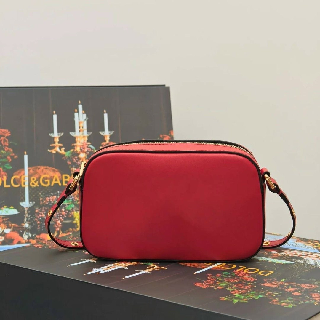 сумка dolce gabbana,сумка,кроссбоди d&g dolce&gabbana,красная женская сумка дольче габбана,сумочка