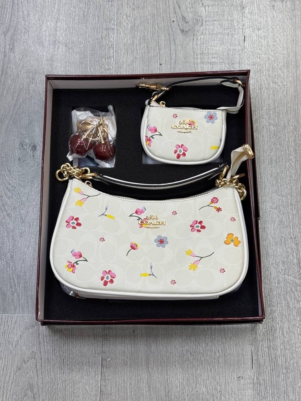 сумка coach,coach сумка на плечо,сумка женская coach,сумка через плечо coach,сумка