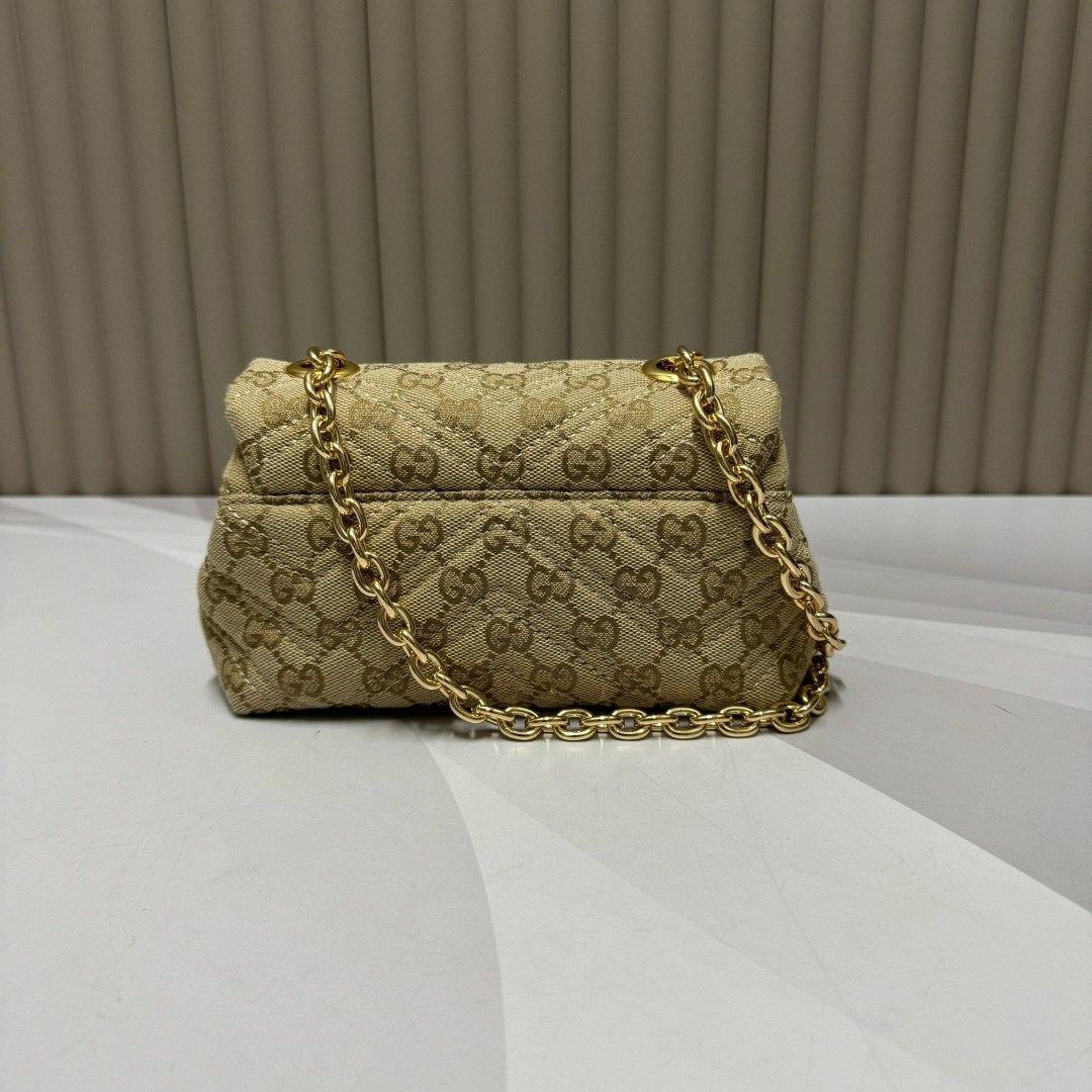 gucci marmont,сумки гуччи женские,сумки гуччи,сумка через плечо gucci,gucci сумка