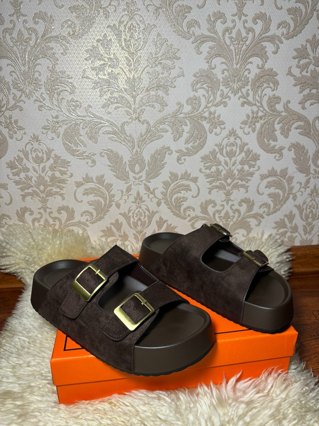 шлепанцы hermes,шлепки hermes,,модные шлепанцы,шлепки эрмес