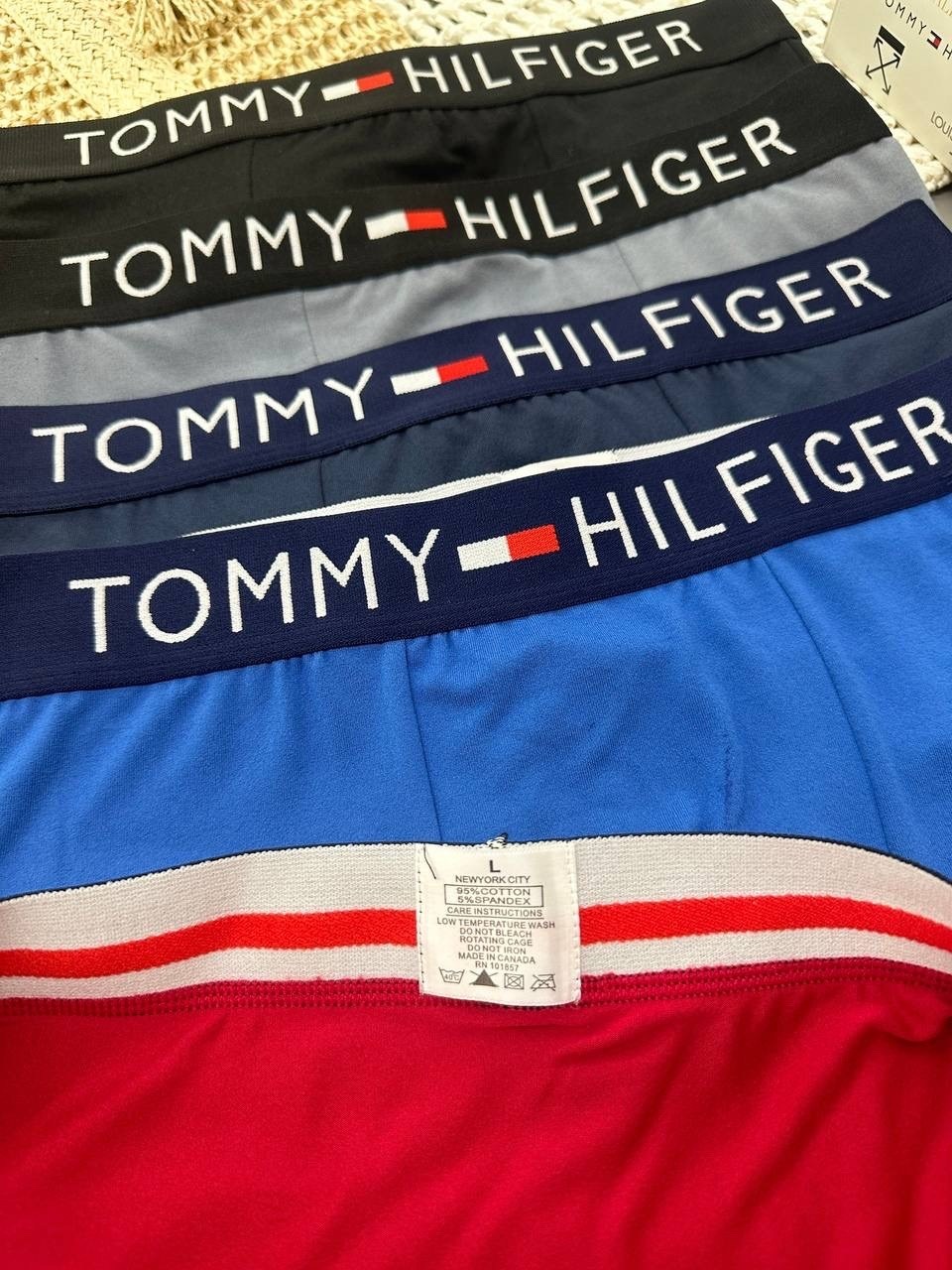 tommy hilfiger трусы мужские,трусы томми хилфигер комплект,набор мужских трусов tommy hilfiger,комплект трусов боксеры tommy hilfiger,трусы мужские комплект томми хилфигер