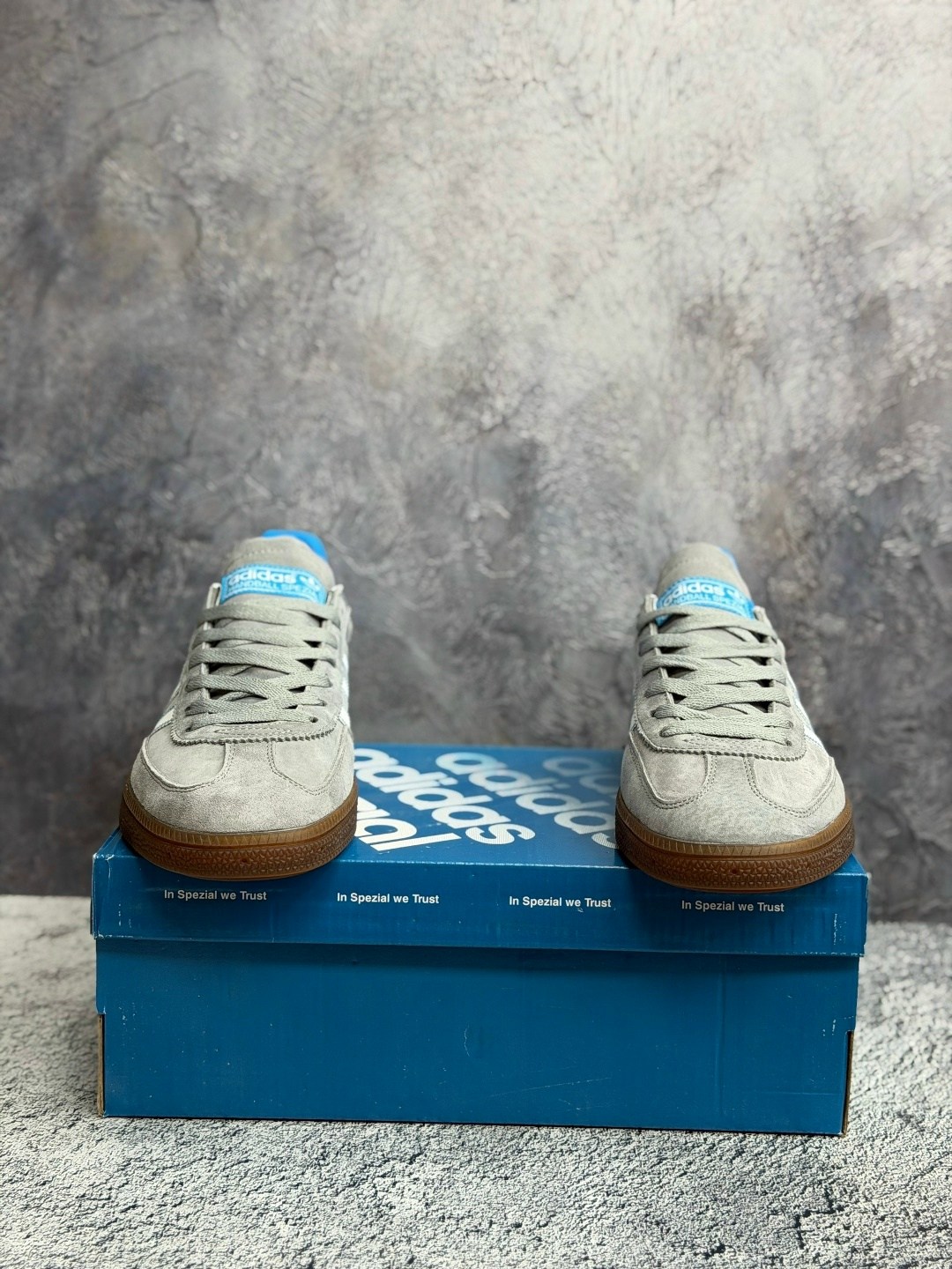кроссовки adidas spezial,кроссовки adidas handball spezial,кроссовки adidas originals handball spezial,adidas originals handball spezial,adidas moscow кроссовки spezial