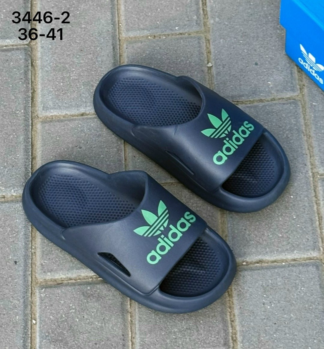 шлепанцы adidas,шлепки adidas мужские,сланцы adidas,женские шлепанцы adidas,красные сланцы adidas