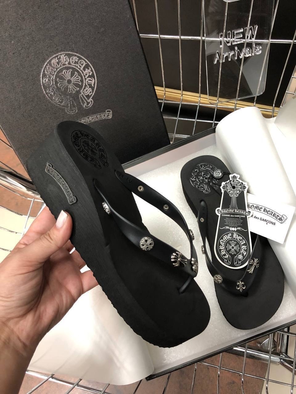 ,женские шлепанцы,модные шлепанцы,шлепанцы chanel,босоножки шлепанцы