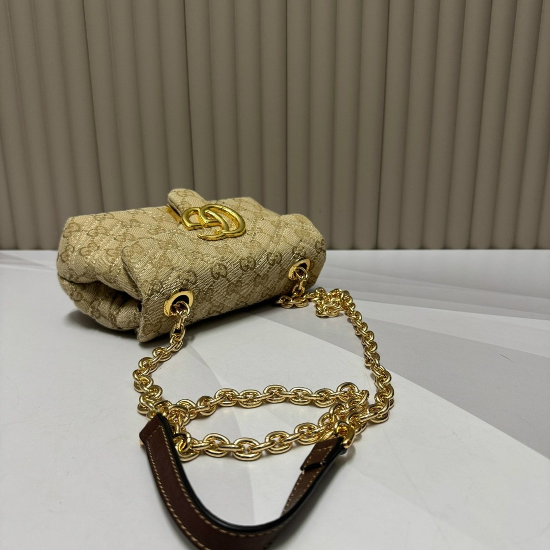 gucci marmont,сумки гуччи женские,сумки гуччи,сумка через плечо gucci,gucci сумка