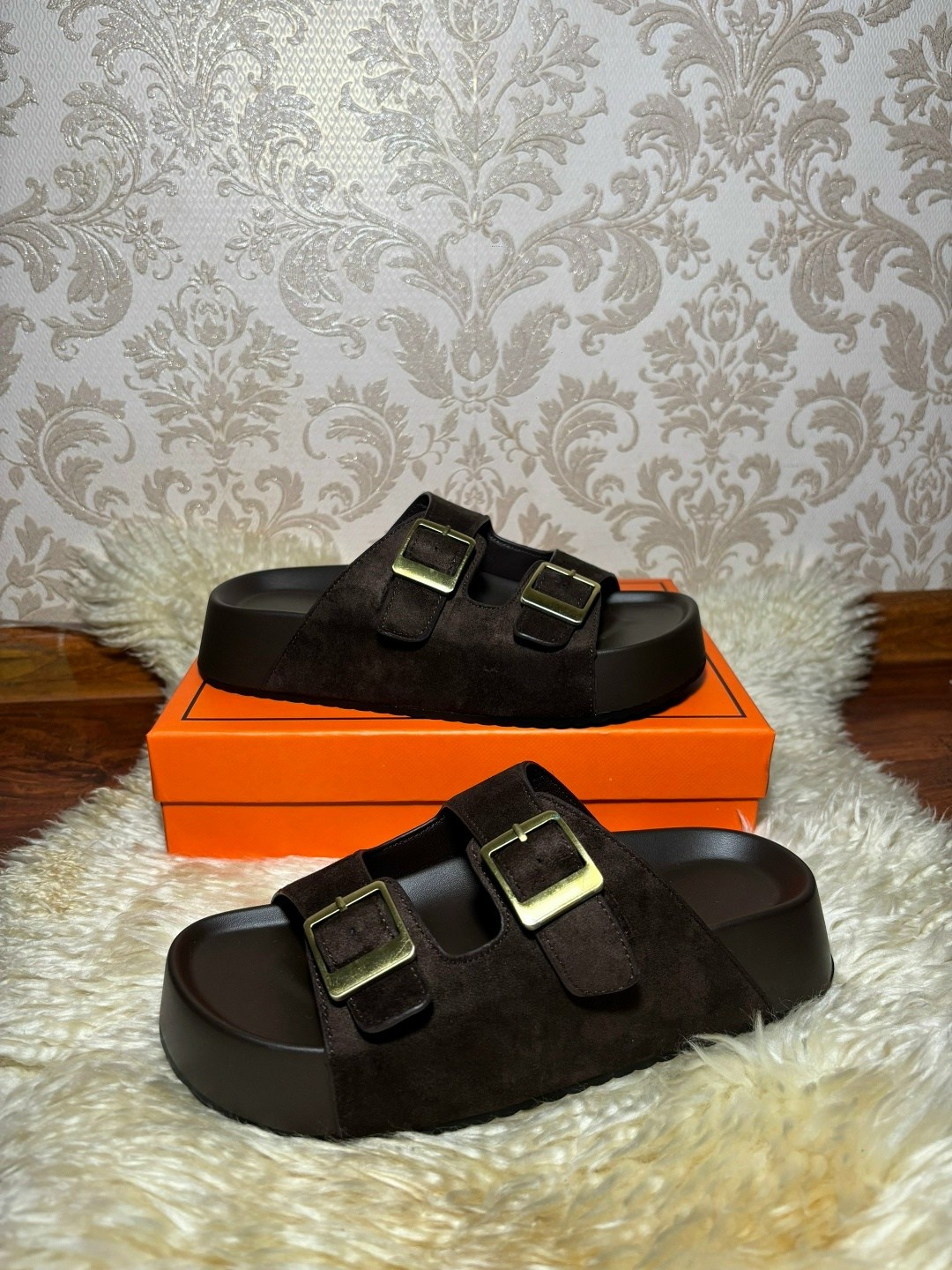 шлепанцы hermes,шлепки hermes,,модные шлепанцы,шлепки эрмес