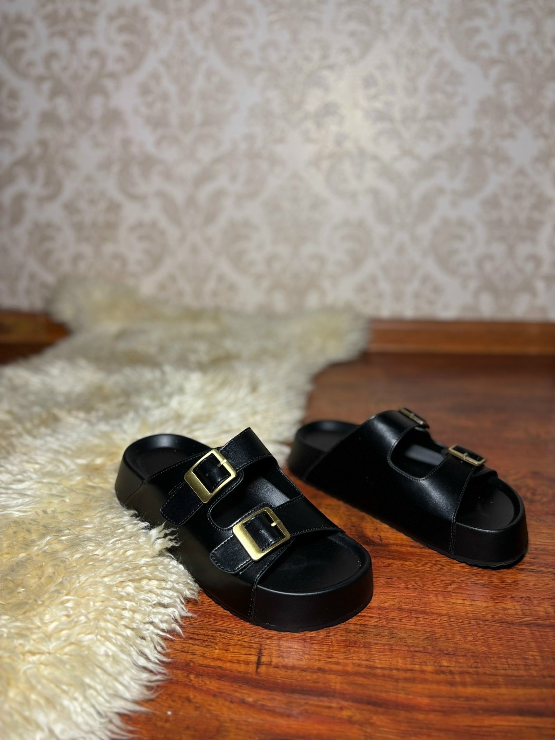 шлепанцы hermes,шлепки hermes,,модные шлепанцы,шлепки эрмес