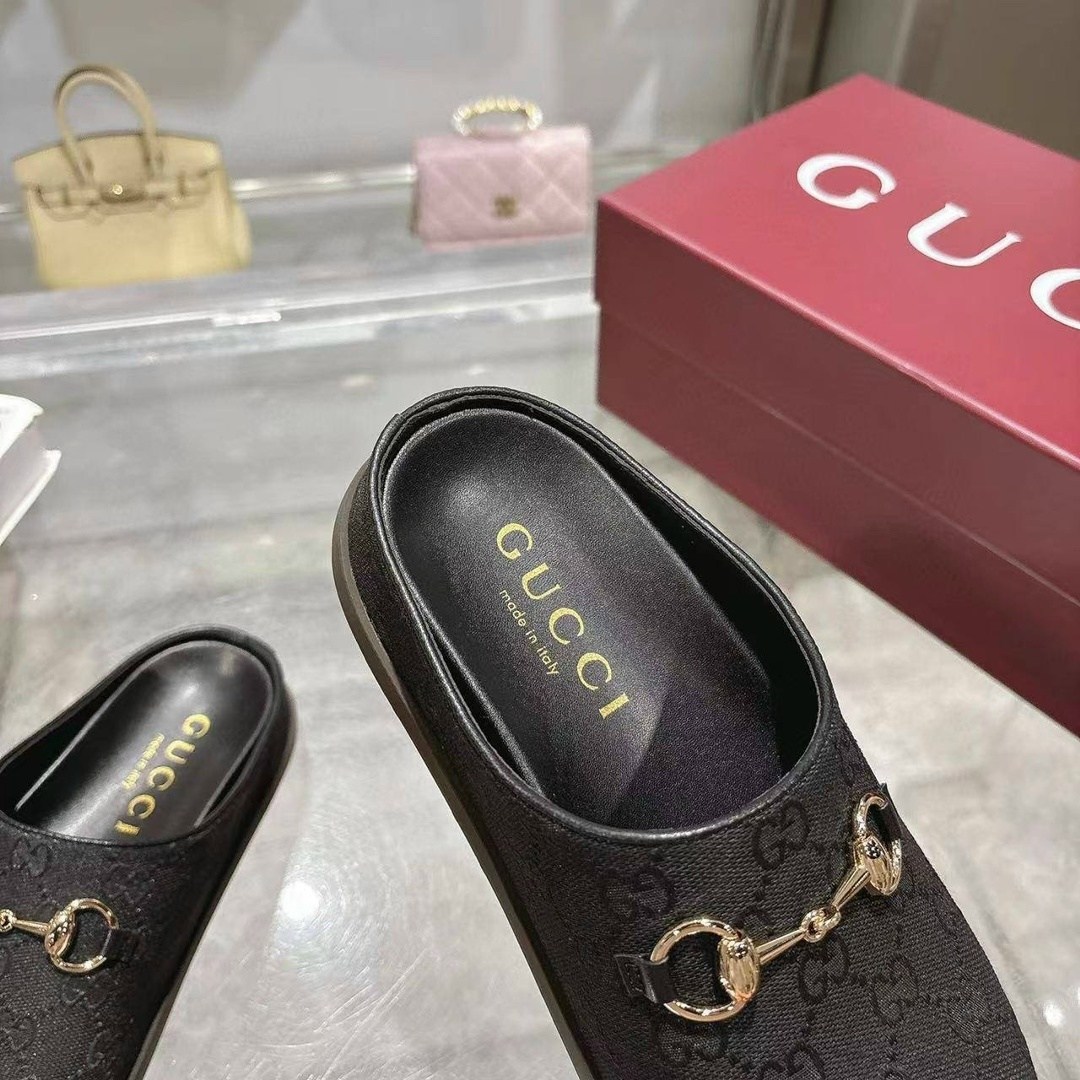 мюли gucci,обувь,шлепанцы gucci,женские шлепанцы,модные шлепанцы