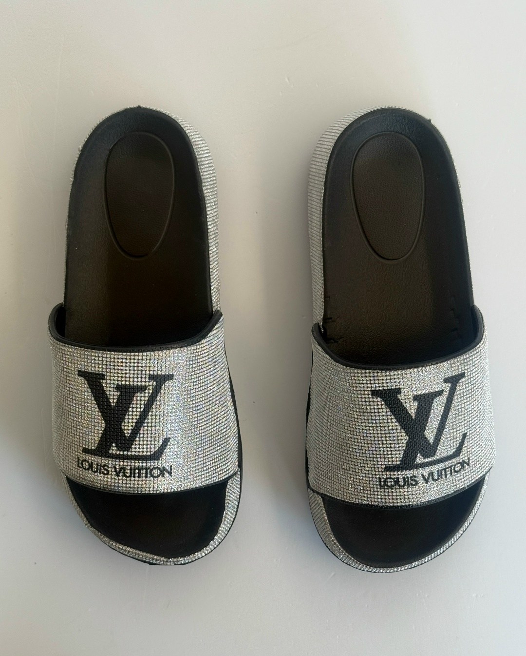 тапочки louis vuitton,модные тапочки,шлепанцы женские,,женские тапочки