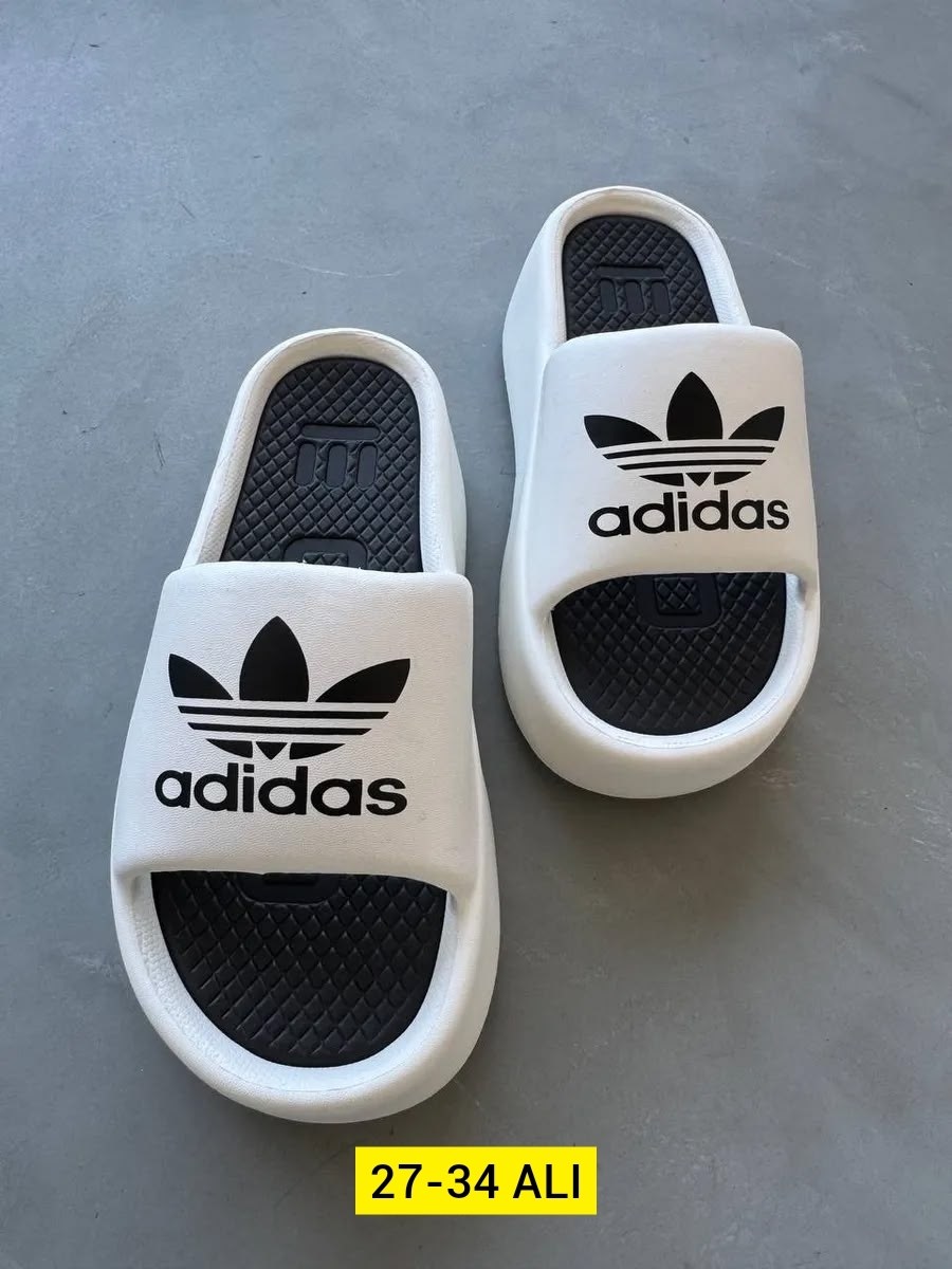 шлепанцы adidas,шлепки adidas,,adidas сланцы,тапочки adidas