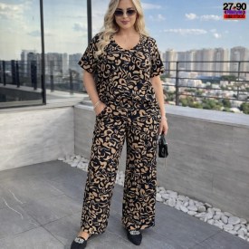 Костюм