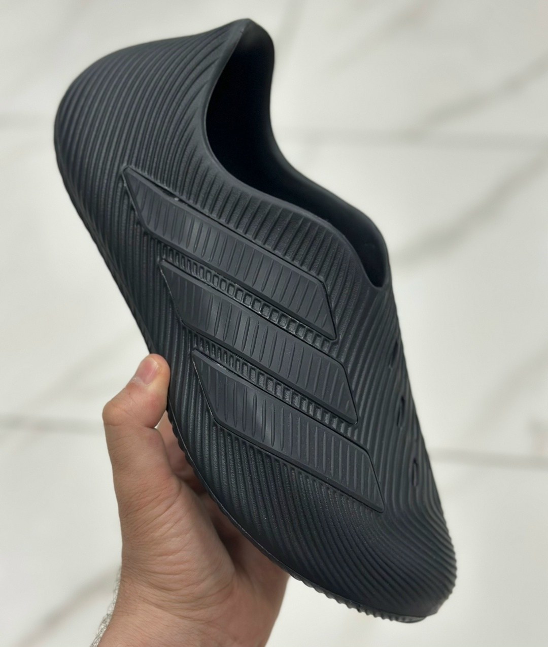 тапки адидас,кроссовки adidas,кроссовки adidas originals adifom superstar,сабо adidas,кроссовки