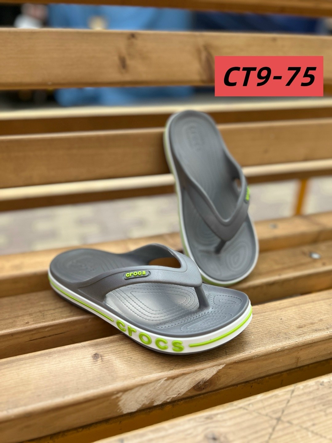 crocs шлепанцы,шлепанцы крокс,шлепанцы женские,сланцы crocs,летние шлепанцы