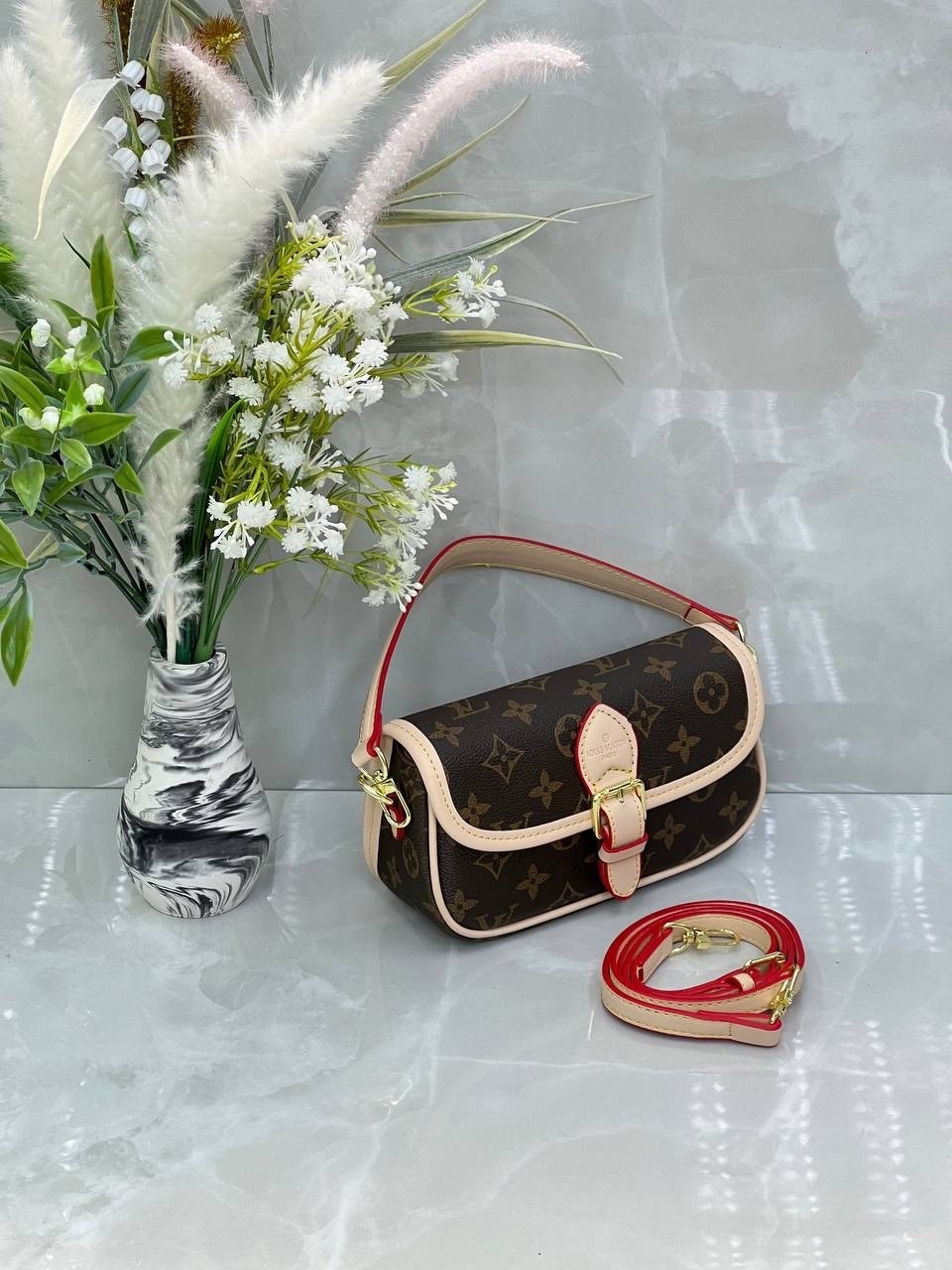 louis vuitton женская сумка,louis vuitton сумка на плечо,сумка louis vuitton,модная сумка,луи виттон сумка