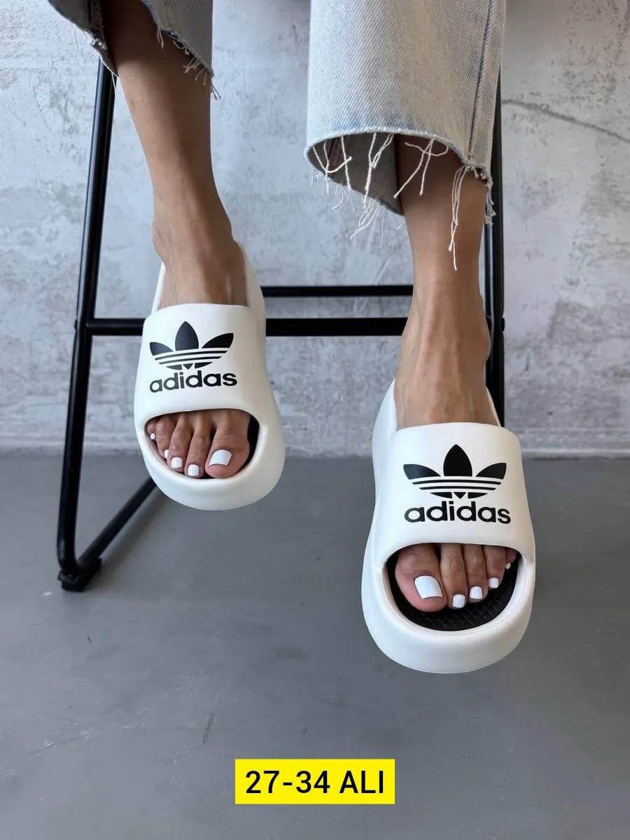 шлепанцы adidas,шлепки adidas,,adidas сланцы,тапочки adidas