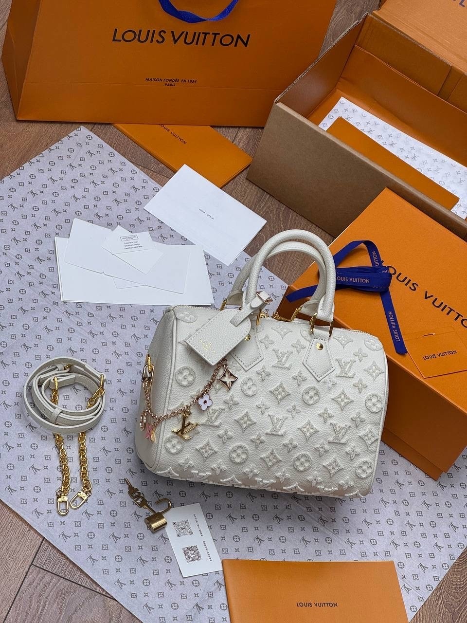 louis vuitton сумка на плечо,сумка louis vuitton,сумка женская louis vuitton,сумка,модная сумка
