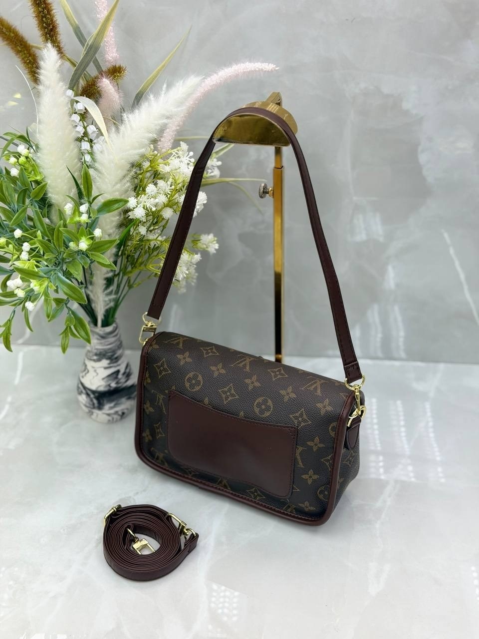 louis vuitton сумка на плечо,сумка louis vuitton,сумка луи виттон женская черная,сумка багет луи виттон,сумка