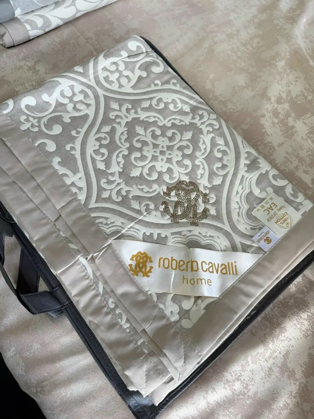 покрывало cavalli roberto cavalli,плед-покрывало двухстороннее египетский хлопок 200/230 roberto cavalli,roberto cavalli одеяло,постельное белье roberto cavalli,покрывало роберто кавалли хлопок