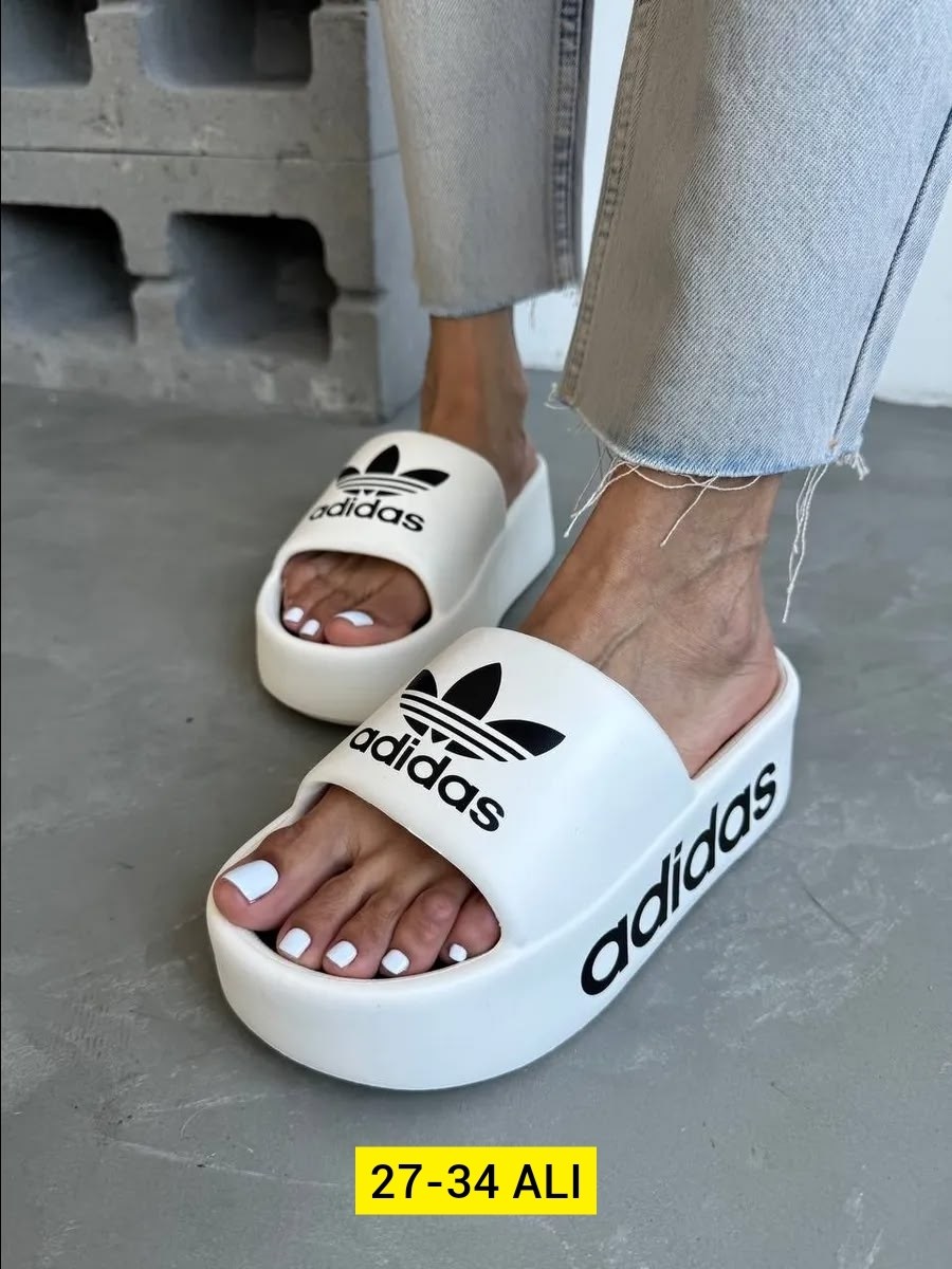шлепанцы adidas,шлепки adidas,,adidas сланцы,тапочки adidas