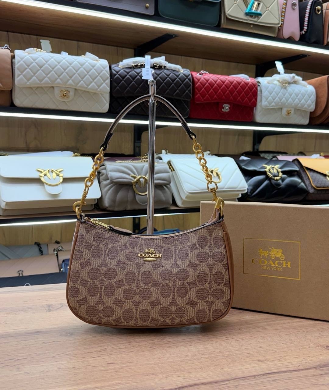 женская сумка coach,сумка coach,брендовая сумка через плечо coach,сумка коуч coach,сумка на плечо coach