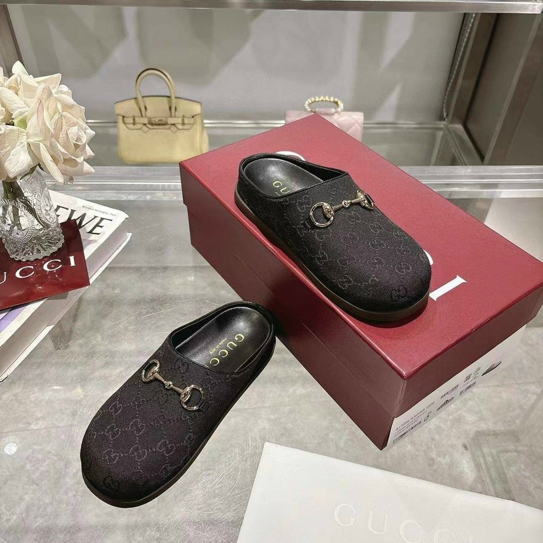 мюли gucci,обувь,шлепанцы gucci,женские шлепанцы,модные шлепанцы