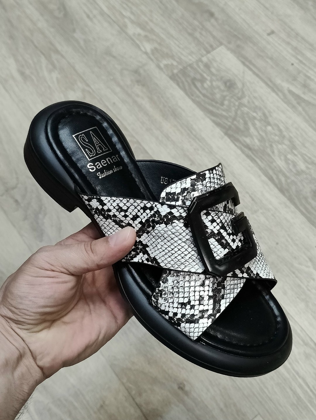 ,женские шлепанцы,шлепанцы мужские,обуви,сандалии