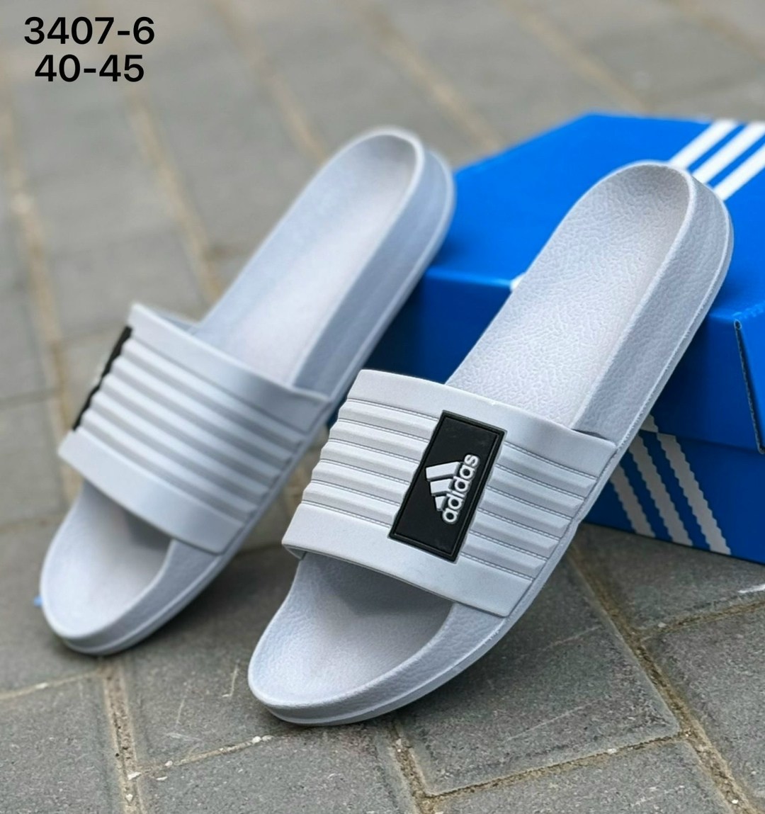 шлепанцы adidas,adidas adilette comfort slides,мужские шлепанцы,шлепанцы adidas adilette comfort,шлепанцы adidas adilette comfort slides