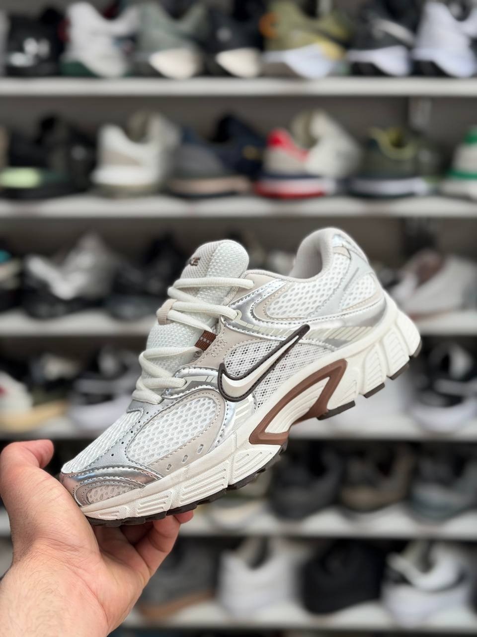 кроссовки nike,кроссовки v5 rnr nike,женские кроссовки,женские кроссовки nike v5 rnr white/brown,кроссовки женские nike
