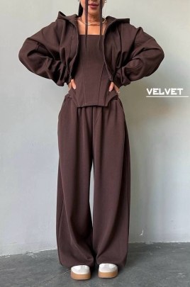 Костюм